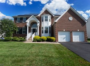 8 Torbet Rd, Hillsborough, NJ 08844