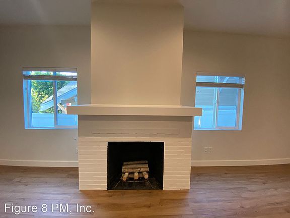 4th image of 727 N Lafayette Park Pl #P