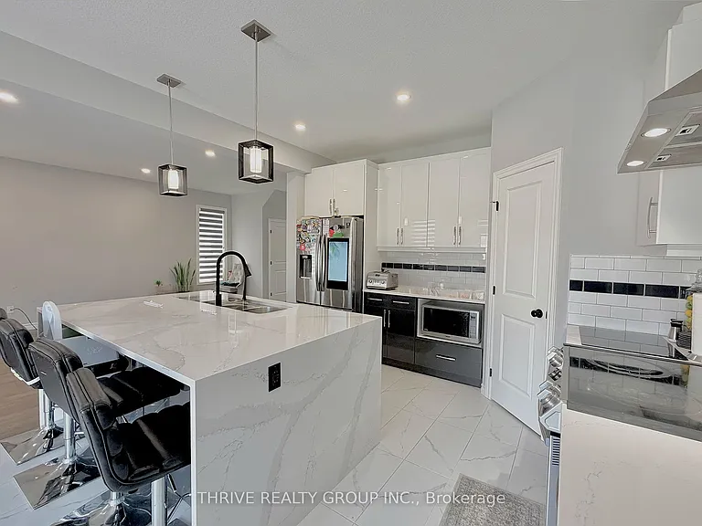 1340 John Kenney Dr — Photo 5