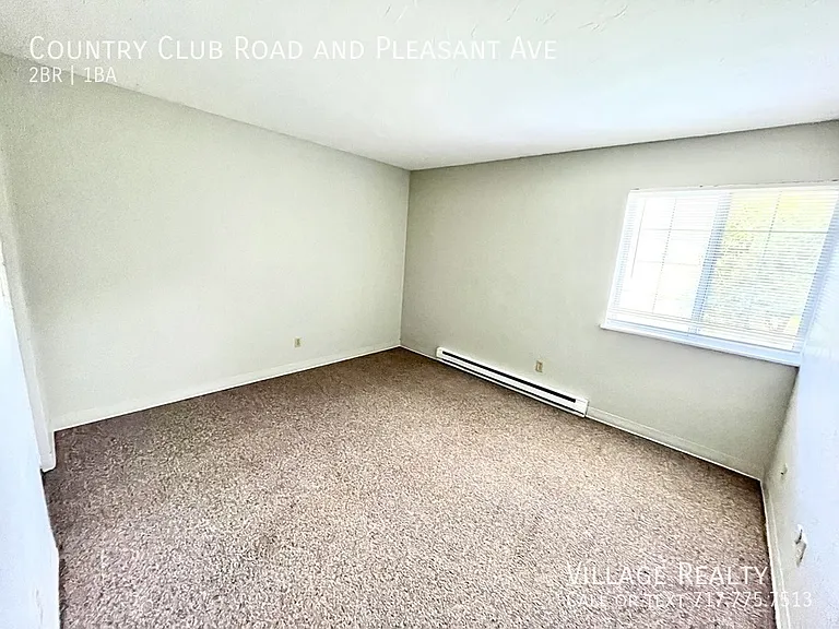 Country Club Rd — Photo 15