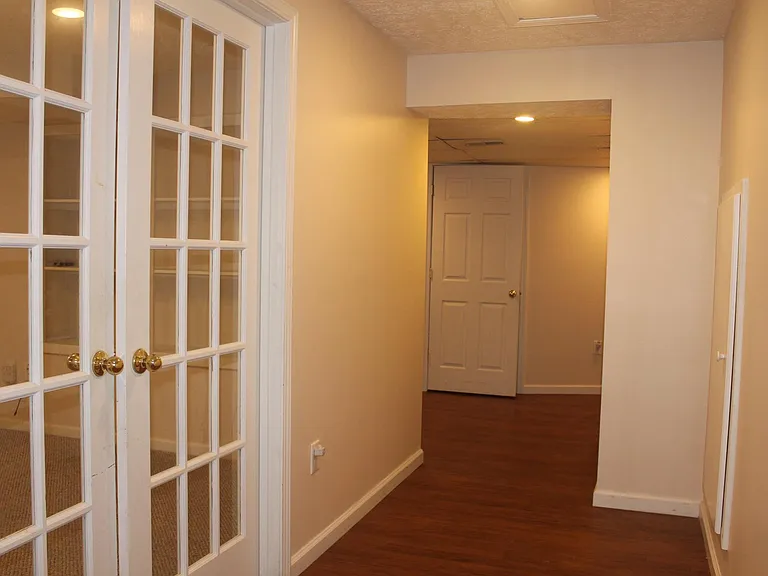 5885 Blaverly Dr — Photo 14