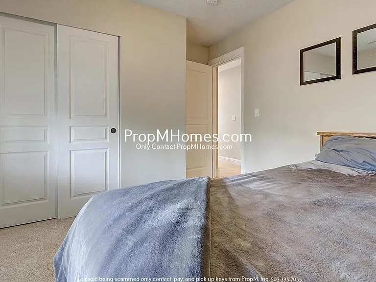 16711 SW 134th Ter — Photo 15