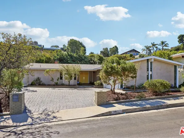 3000 Dona Emilia Dr, Studio City, CA 91604