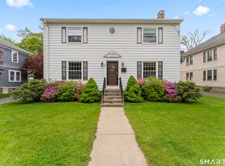 8 James St, Windsor Locks, CT 06096