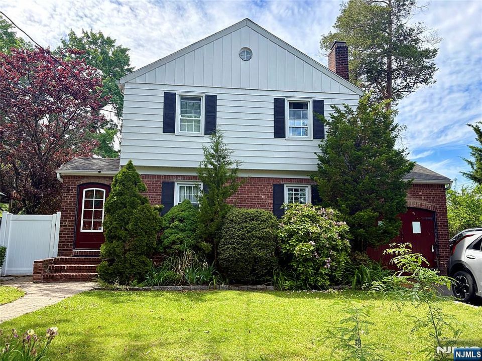 1st image of 33 Harvey Ave
