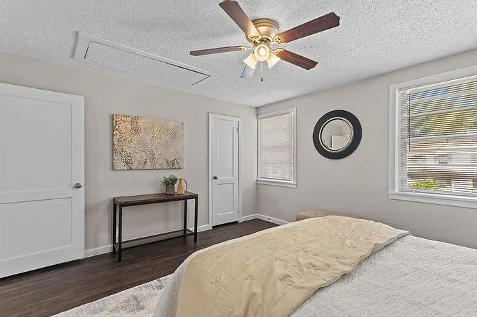 Townhomes at South Highlands — Photo 15