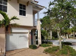 2305 Shimmery Ln, Lantana, FL 33462