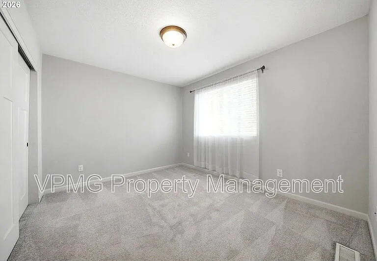 4704 NE 109th St — Photo 23