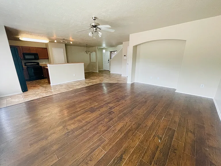 7561 Lazy Spur Blvd — Photo 6