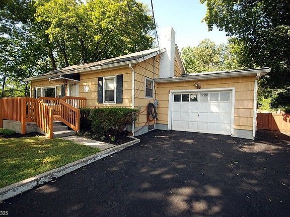 Paved driveway / garage