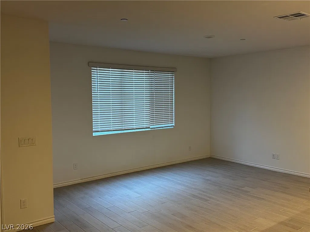 3 bed, 2.5 bath, 1784 sqft, $2,000 — Photo 4