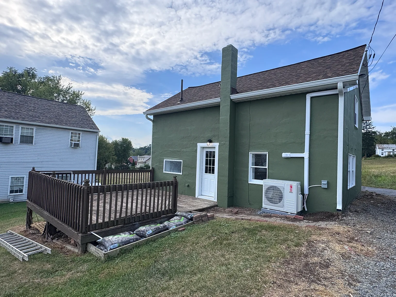 2 bed, 1000 sqft, $1,800 — Photo 1