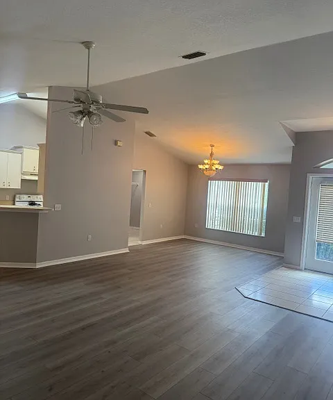 7522 Floral Cir W — Photo 9