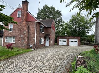 1148 Inwood Ter, Fort Lee, NJ 07024