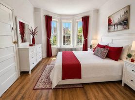 1067 71st St, Brooklyn, NY