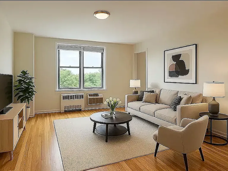 245-20 Grand Central Pkwy #5-H — Photo 2