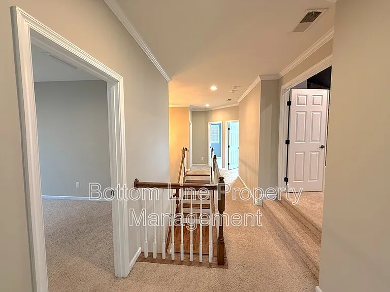 15007 Skypark Dr — Photo 22
