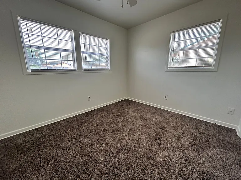 3119 Jarvis St — Photo 11