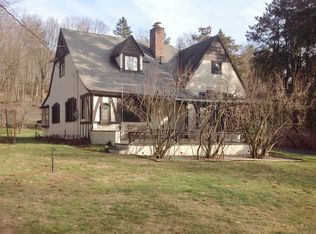 345 Quaker Rd, Chappaqua, NY 10514