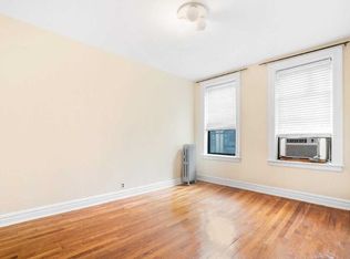 3547 34th St APT 4E, Astoria, NY 11106