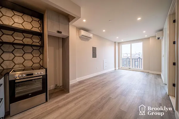 Rented by Brooklyn Group | media 17