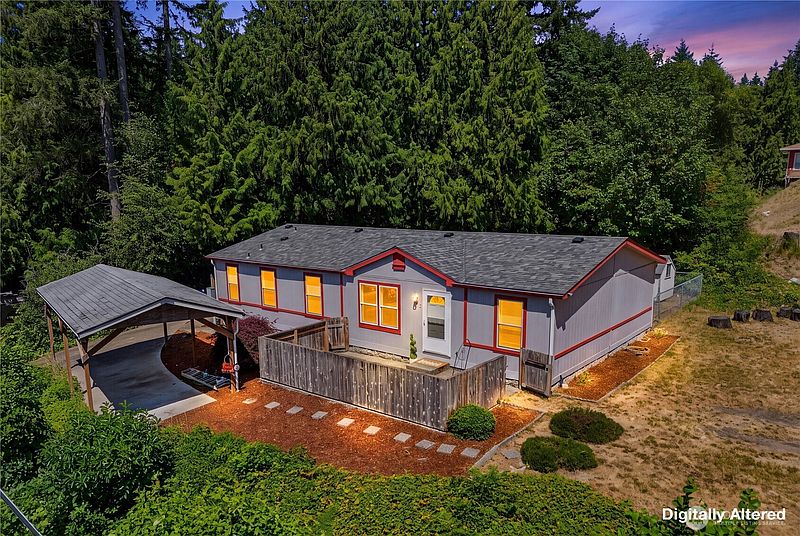 2nd image of 1450 Northlake Way NW