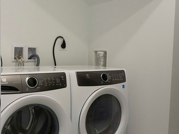 3rd image of 79 Linden St #5