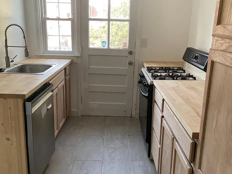 1605 Glen Keith Blvd — Photo 6