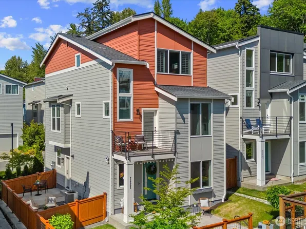 22505 70th Place W, Mountlake Terrace, WA 98043