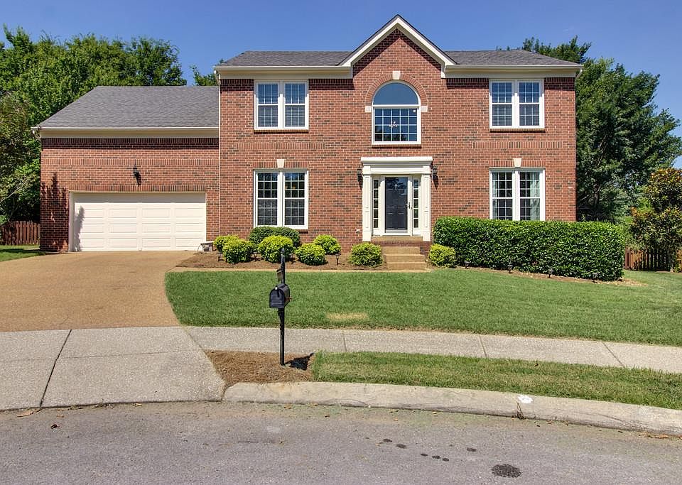 1st image of 1268 Buckingham Cir