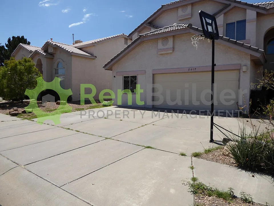 8421 Julian Robles St NE