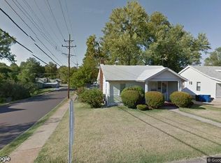 8969 Olden Ave, Saint Louis, MO 63114