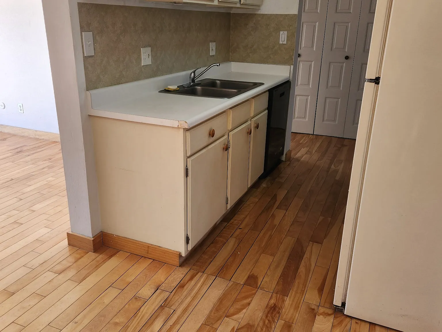 1 bed, 769 sqft, $1,600 — Photo 2