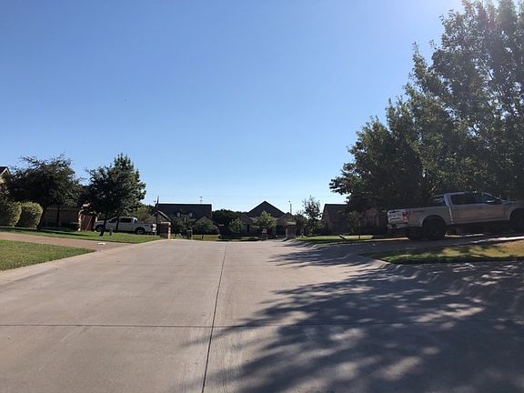 4th image of 116 Sawgrass Dr