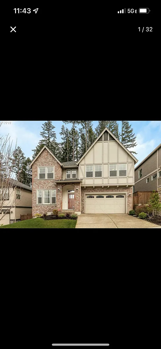 Building Photo - 7664 SW 204th Ave