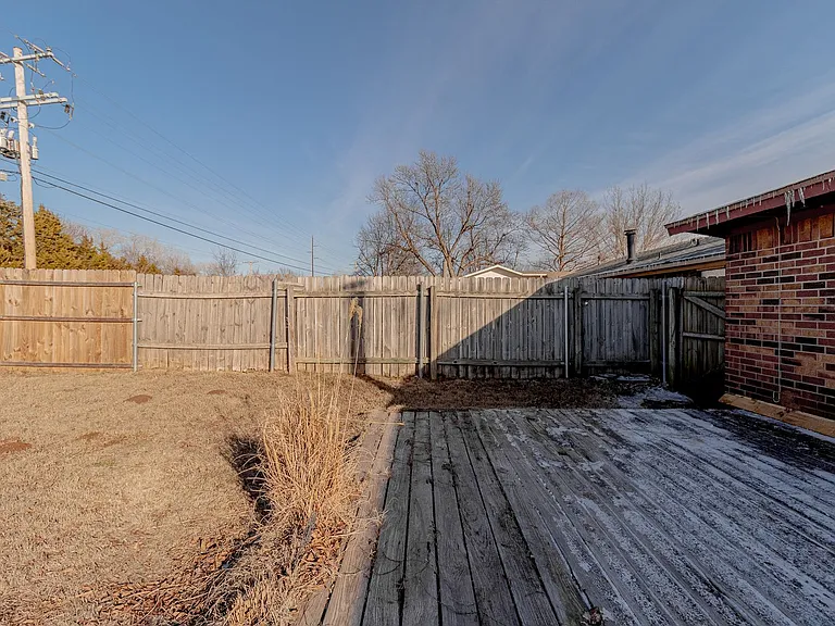 821 Peregrine Dr — Photo 56