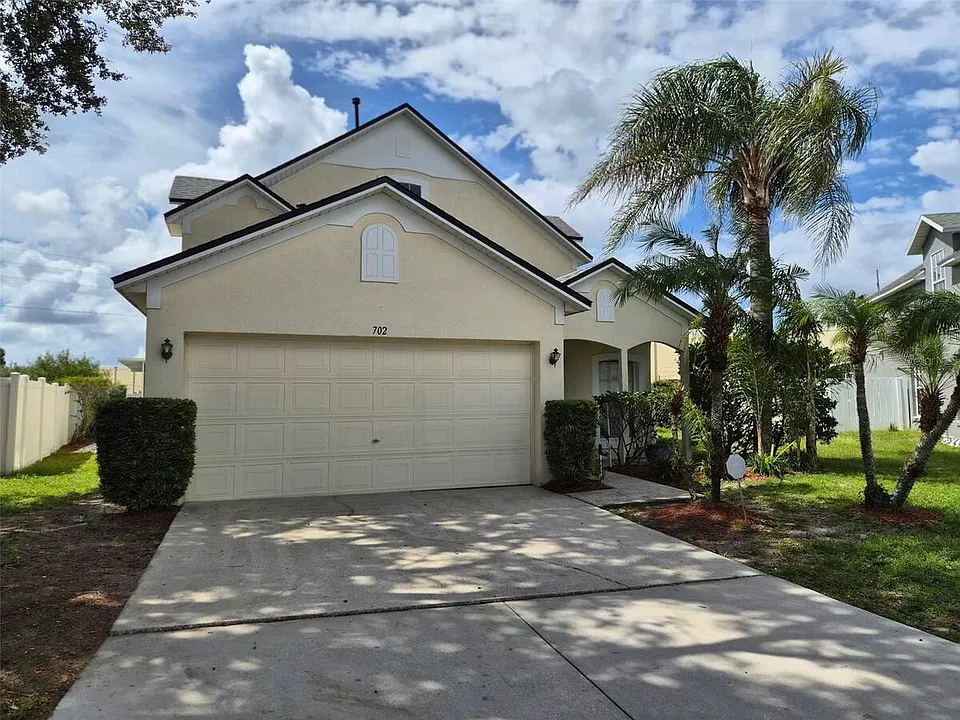 702 Sonja Cir
