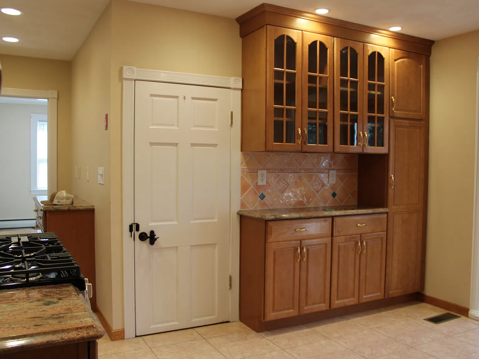 2 bed, 1100 sqft, $3,000 — Photo 4
