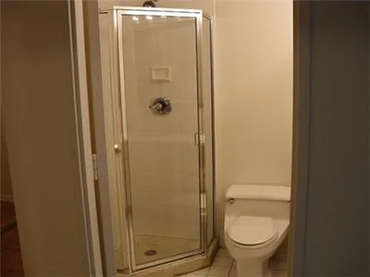 Rented by R New York | media 22