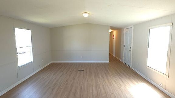 2nd image of 2263 Stanley Rd #C-2