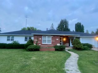 308 E Broad St, Mount Carroll, IL 61053