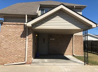 16551 E 12 Mile Rd, Roseville, MI 48066