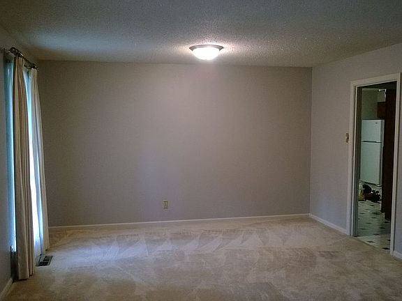 Living/Dining Area