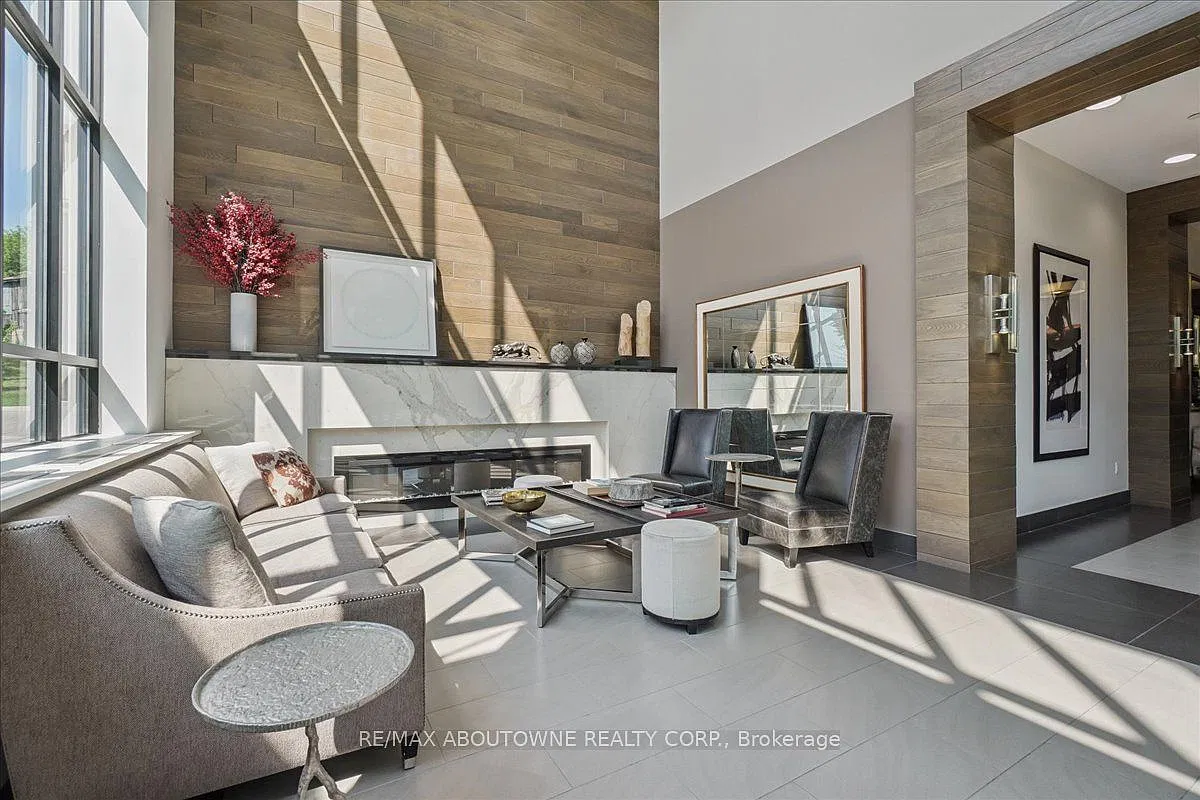 1 bed, $2,400 — Photo 4