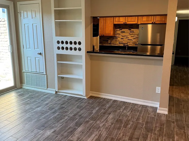 1909 Brun St #4 — Photo 13