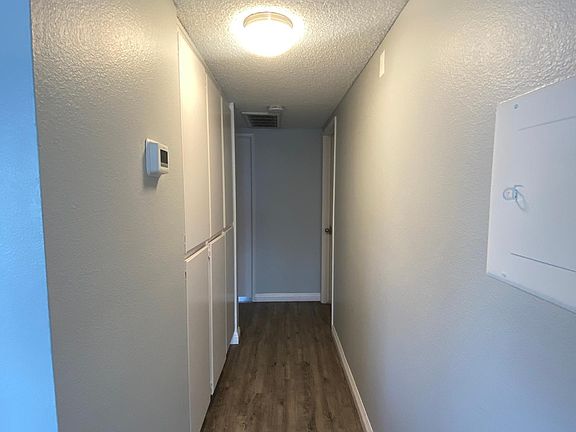 4th image of 1527 Palm Ave Floor 2