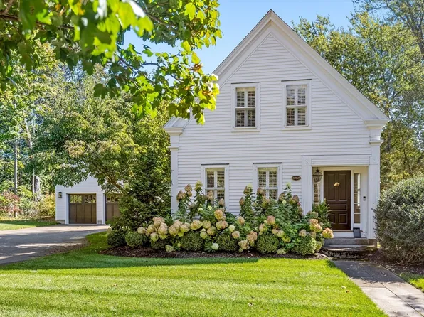 1088 Main St, Hingham, MA 02043
