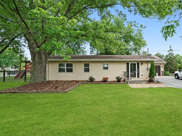 17011 Le Claire Ave, Tinley Park, IL 60477