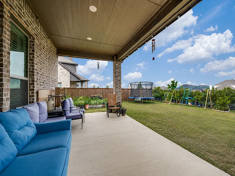 16601 Highland Dr — Photo 24