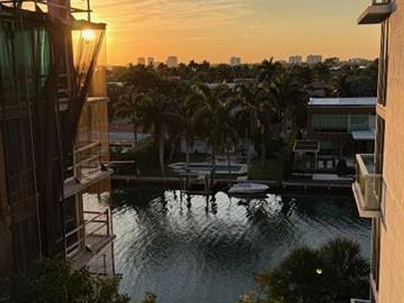 4th image of 9940 W Bay Harbor Dr #6C